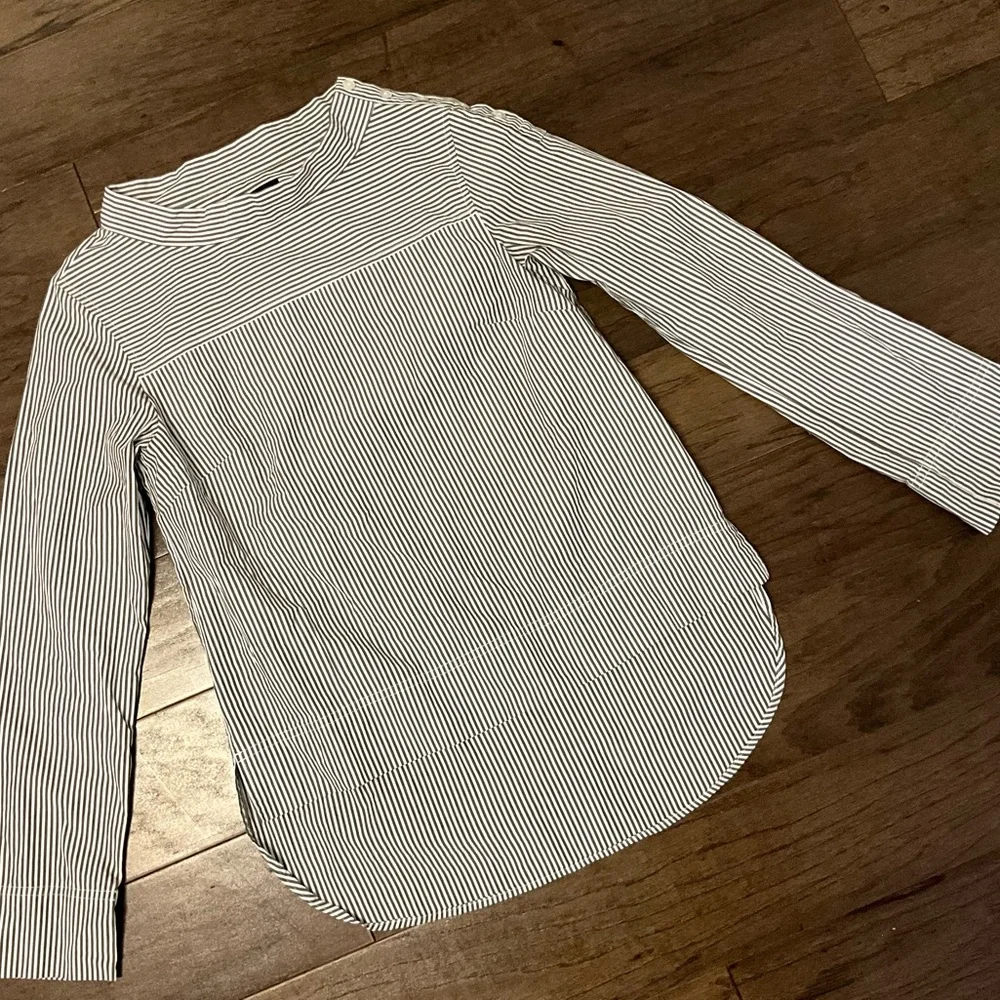 J. Crew 100% Cotton High-Low Poplin Long Sleeve Top Size 00 - Picture 7 of 9